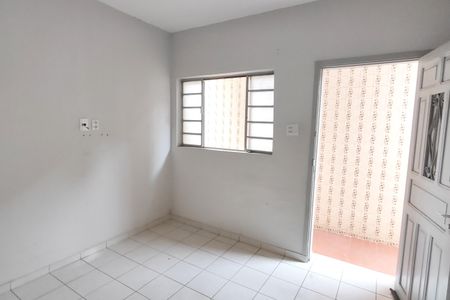 Sala de casa para alugar com 2 quartos, 99m² em Olímpico, São Caetano do Sul