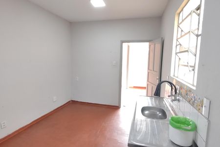 Casa à venda com 99m², 2 quartos e 2 vagas Casa à venda com 99m², 2 quartos e 2 vagasCozinha