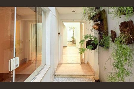 Casa à venda com 2 quartos, 155m² em Parque Colonial, São Paulo