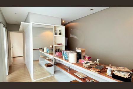 Casa à venda com 2 quartos, 155m² em Parque Colonial, São Paulo