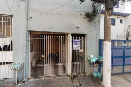 Fachada de casa para alugar com 2 quartos, 50m² em Parque dos Bancarios, São Paulo