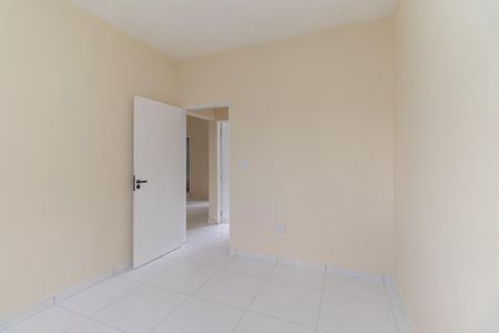 Quarto 1 de casa para alugar com 2 quartos, 50m² em Parque dos Bancarios, São Paulo