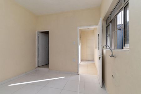 Casa para alugar com 50m², 2 quartos e sem vagaSala/Cozinha