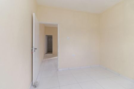 Quarto 2 de casa para alugar com 2 quartos, 50m² em Parque dos Bancarios, São Paulo