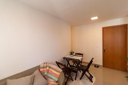 Apartamento para alugar com 42m², 2 quartos e 1 vaga Apartamento para alugar com 42m², 2 quartos e 1 vagaSalas