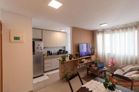 Salas de apartamento para alugar com 2 quartos, 42m² em Vila Satúrnia, Campinas