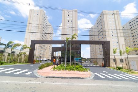 Apartamento para alugar com 42m², 2 quartos e 1 vaga Apartamento para alugar com 42m², 2 quartos e 1 vagaFachada