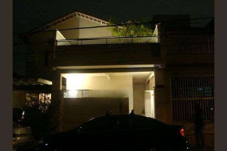 Casa à venda com 3 quartos, 220m² em Vila Elvira, São Paulo