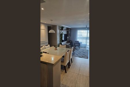 Apartamento à venda com 88m², 3 quartos e 2 vagas Apartamento à venda com 88m², 3 quartos e 2 vagasSala de Jantar