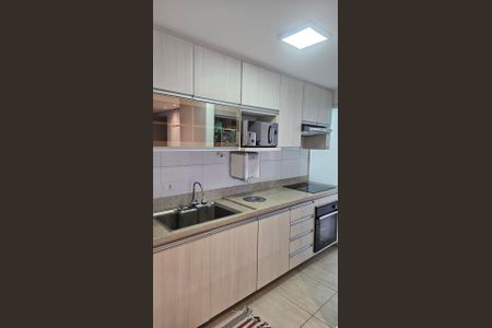 Apartamento à venda com 88m², 3 quartos e 2 vagas Apartamento à venda com 88m², 3 quartos e 2 vagasCozinha