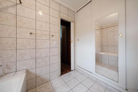 Banheiro de casa para alugar com 2 quartos, 125m² em Vila Matilde, São Paulo