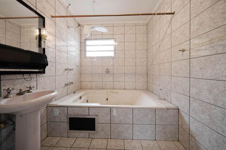 Banheiro de casa para alugar com 2 quartos, 125m² em Vila Matilde, São Paulo
