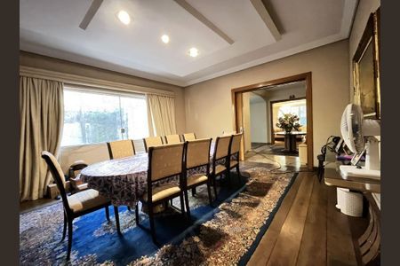 Casa à venda com 5 quartos, 865m² em Jardim America, São Paulo