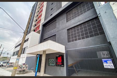 Fachada de apartamento à venda com 2 quartos, 40m² em Vila Carmosina, São Paulo