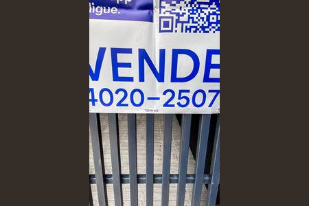 Placa de apartamento à venda com 2 quartos, 40m² em Vila Carmosina, São Paulo