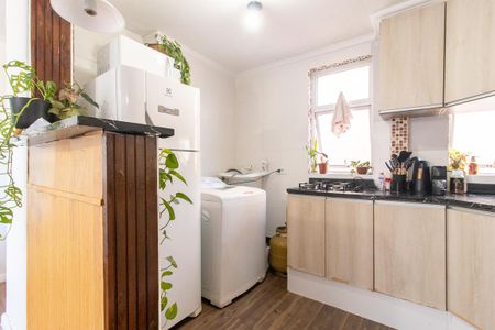 Apartamento à venda com 53m², 3 quartos e 1 vaga Apartamento à venda com 53m², 3 quartos e 1 vagaCozinha e Área de Serviço