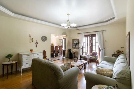Casa à venda com 4 quartos, 400m² em City América, São Paulo