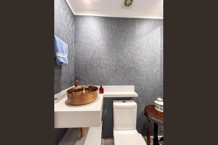Apartamento à venda com 144m², 3 quartos e 3 vagas Apartamento à venda com 144m², 3 quartos e 3 vagasLavabo