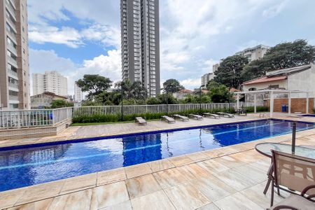 Apartamento à venda com 144m², 3 quartos e 3 vagas Apartamento à venda com 144m², 3 quartos e 3 vagasPiscina