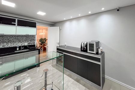 Apartamento à venda com 144m², 3 quartos e 3 vagas Apartamento à venda com 144m², 3 quartos e 3 vagasCozinha