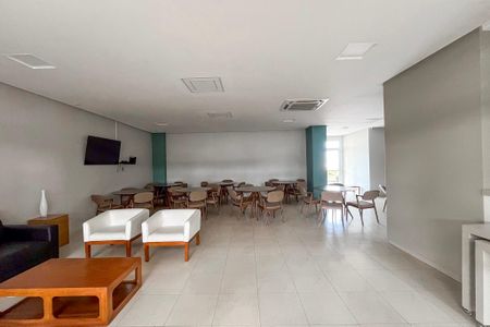 Apartamento à venda com 144m², 3 quartos e 3 vagas Apartamento à venda com 144m², 3 quartos e 3 vagasSalão de Festas