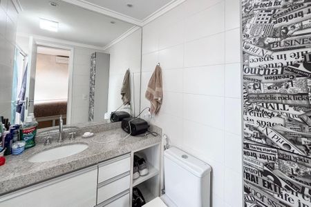 Apartamento à venda com 144m², 3 quartos e 3 vagas Apartamento à venda com 144m², 3 quartos e 3 vagasBanheiro da Suíte 1