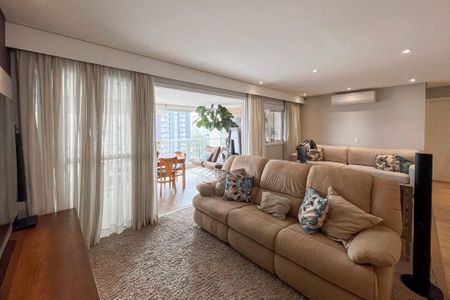 Apartamento à venda com 144m², 3 quartos e 3 vagas Apartamento à venda com 144m², 3 quartos e 3 vagasSala