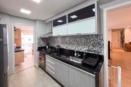 Apartamento à venda com 144m², 3 quartos e 3 vagas Apartamento à venda com 144m², 3 quartos e 3 vagasCozinha