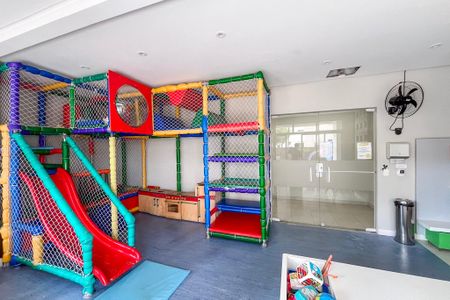 Apartamento à venda com 144m², 3 quartos e 3 vagas Apartamento à venda com 144m², 3 quartos e 3 vagasBrinquedoteca