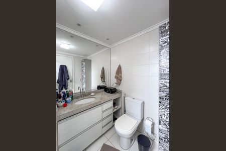 Apartamento à venda com 144m², 3 quartos e 3 vagas Apartamento à venda com 144m², 3 quartos e 3 vagasBanheiro da Suíte 1