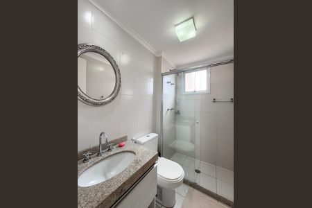 Apartamento à venda com 144m², 3 quartos e 3 vagas Apartamento à venda com 144m², 3 quartos e 3 vagasBanheiro da Suíte 2