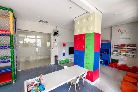 Apartamento à venda com 144m², 3 quartos e 3 vagas Apartamento à venda com 144m², 3 quartos e 3 vagasBrinquedoteca