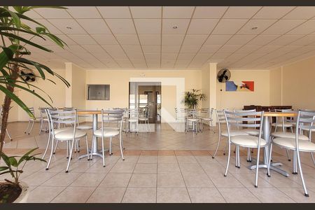 Apartamento à venda com 81m², 2 quartos e 2 vagas Apartamento à venda com 81m², 2 quartos e 2 vagasÁrea comum - Salão de festas