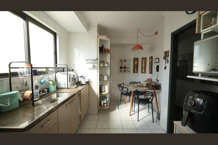 Apartamento à venda com 81m², 2 quartos e 2 vagasCozinha