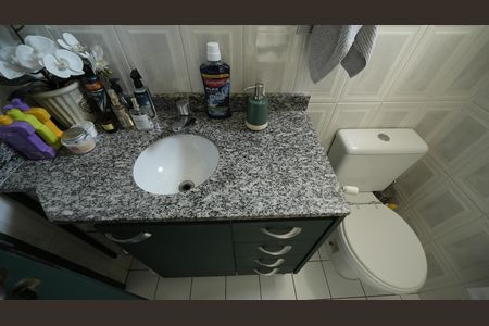 Apartamento à venda com 81m², 2 quartos e 2 vagasBanheiro Social