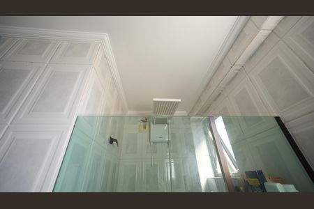 Apartamento à venda com 81m², 2 quartos e 2 vagasBanheiro da Suíte