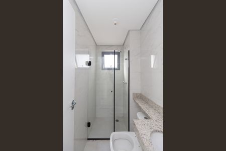 Banheiro de apartamento para alugar com 2 quartos, 56m² em Cidade Antônio Estêvão de Carvalho, São Paulo