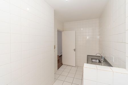 Apartamento para alugar com 49m², 2 quartos e 1 vaga Apartamento para alugar com 49m², 2 quartos e 1 vagaCozinha e Área de Serviço