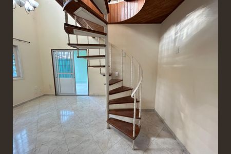 Casa para alugar com 160m², 3 quartos e 3 vagasSala