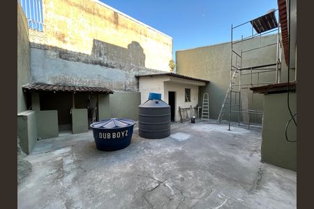 Área externa de casa para alugar com 3 quartos, 160m² em Madureira, Rio de Janeiro