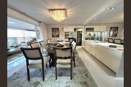 Apartamento à venda com 3 quartos, 223m² em Jardim Marajoara, São Paulo