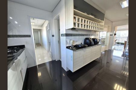 Apartamento à venda com 223m², 3 quartos e 4 vagas