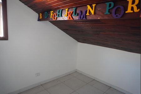 Casa de condomínio para alugar com 290m², 3 quartos e 3 vagasSuite 2