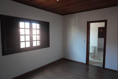 Casa de condomínio para alugar com 290m², 3 quartos e 3 vagasSuite 2