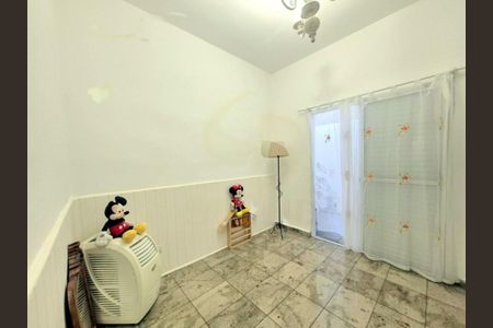 Casa à venda com 238m², 3 quartos e 3 vagas