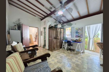 Casa à venda com 238m², 3 quartos e 3 vagas