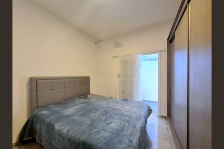 Casa à venda com 238m², 3 quartos e 3 vagas