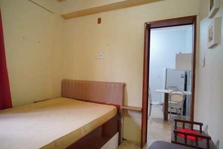 Quarto  de apartamento para alugar com 1 quarto, 24m² em Bela Vista, Porto Alegre