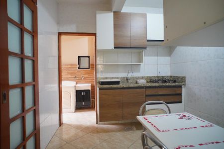 Sala/Cozinha  de apartamento para alugar com 1 quarto, 24m² em Bela Vista, Porto Alegre