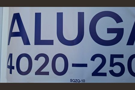 Placa instalada  de casa para alugar com 4 quartos, 450m² em Horto Florestal, Salvador